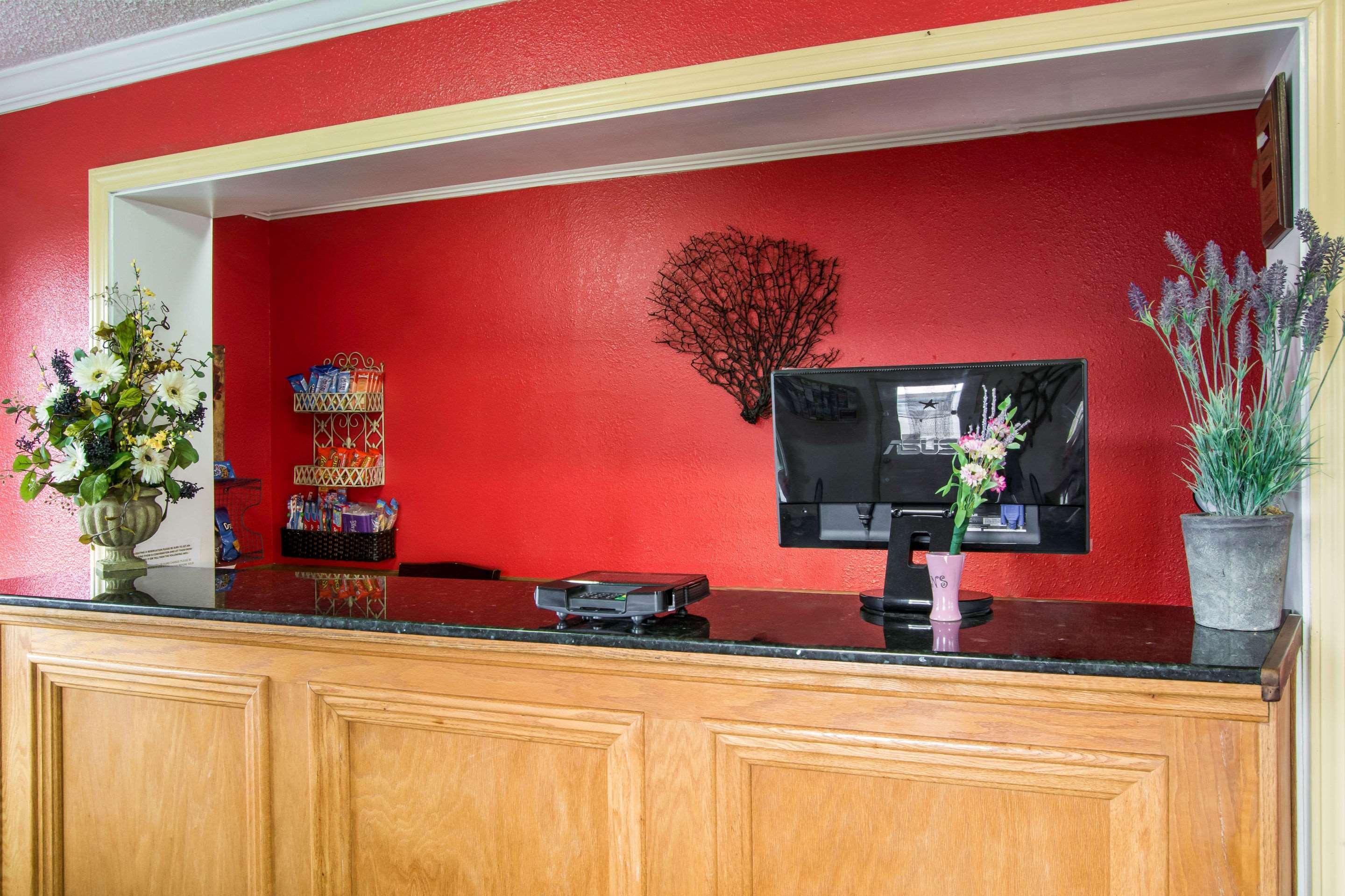 Econo Lodge Newport Exteriér fotografie
