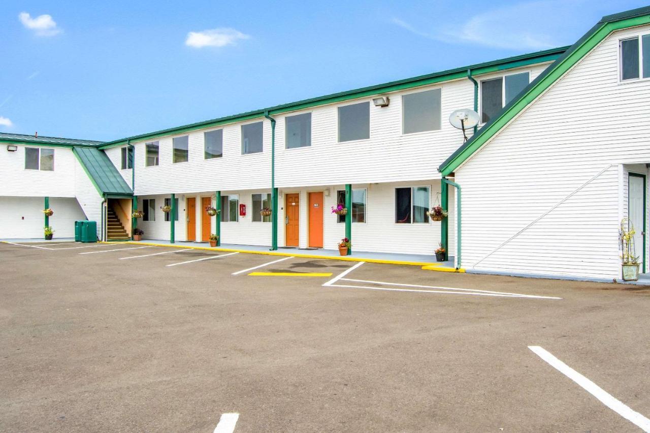 Econo Lodge Newport Exteriér fotografie